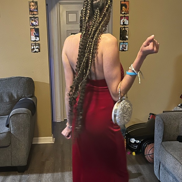 Red Velvet dress for prom(ended up not going). It was size 2, got taken in . - Picture 5 of 10